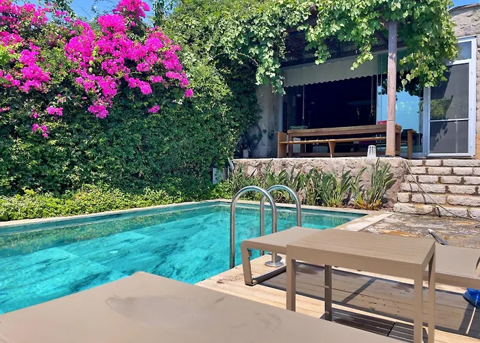 Vila Luxury Stone With Private Pool *