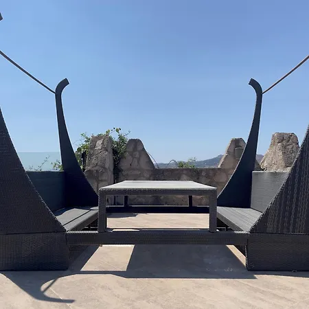 Luxury Stone With Private Pool *