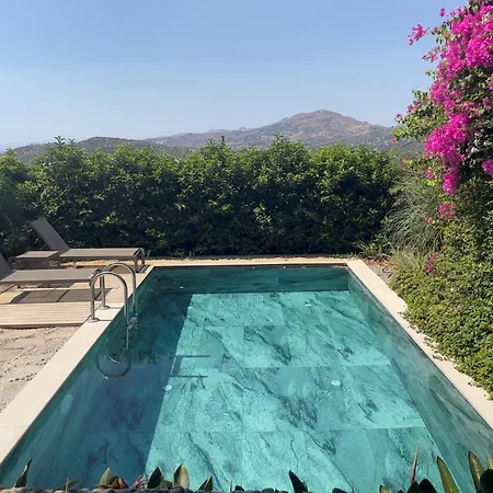 빌라 Private Pool Getaway In A Luxury Stone Villa