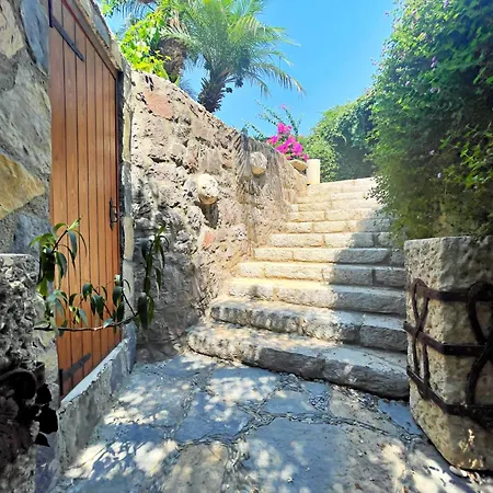 Villa Luxury Stone With Private Pool